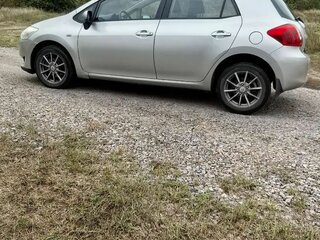 2008 Toyota Auris I, серебристый, 650000 рублей, вид 4