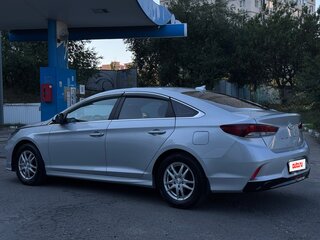 2018 Hyundai Sonata VII (LF) Рестайлинг, серебристый, 1515000 рублей, вид 4