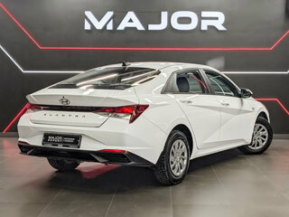 2022 Hyundai Elantra VII (CN7), белый, 2020000 рублей, вид 5