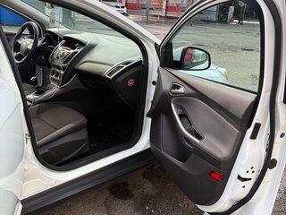 2013 Ford Focus III, белый, 590000 рублей, вид 4