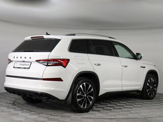 2023 Skoda Kodiaq I Рестайлинг, белый, 4449000 рублей, вид 5