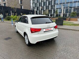 2013 Audi A1 I (8X), белый, 950000 рублей, вид 3