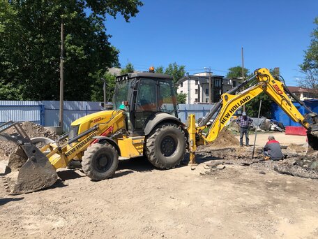 2017 New Holland B90B, жёлтый, 6250000 рублей, вид 4