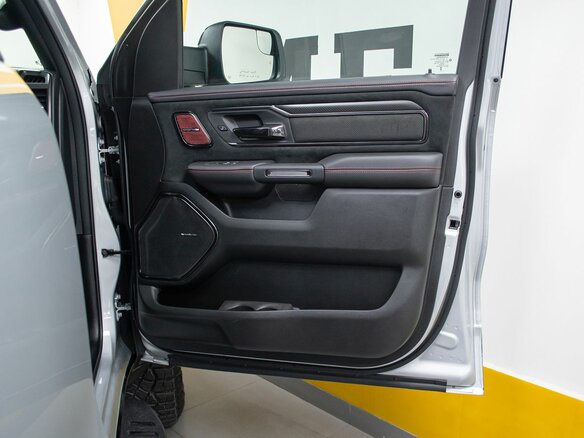 2026 Ram 1500 RHO V Рестайлинг, серебристый, 12499000 рублей - вид 25