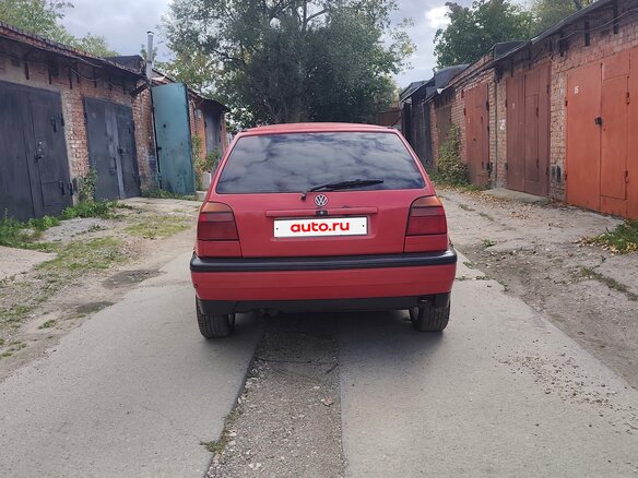 1993 Volkswagen Golf III, красный, 200000 рублей - вид 3