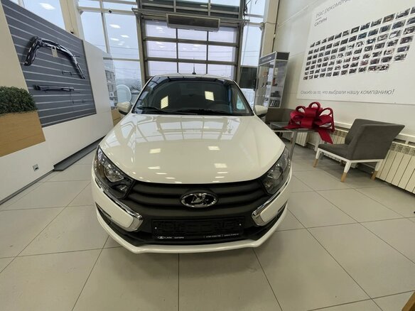 2026 Lada (ВАЗ) Granta I Рестайлинг, белый, 1218000 рублей - вид 8