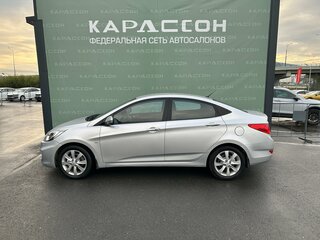 2011 Hyundai Solaris I, серебристый, 930000 рублей, вид 3