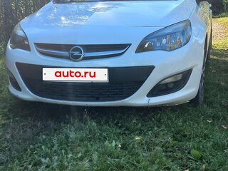 2014 Opel Astra J Рестайлинг, белый, 680000 рублей, вид 1