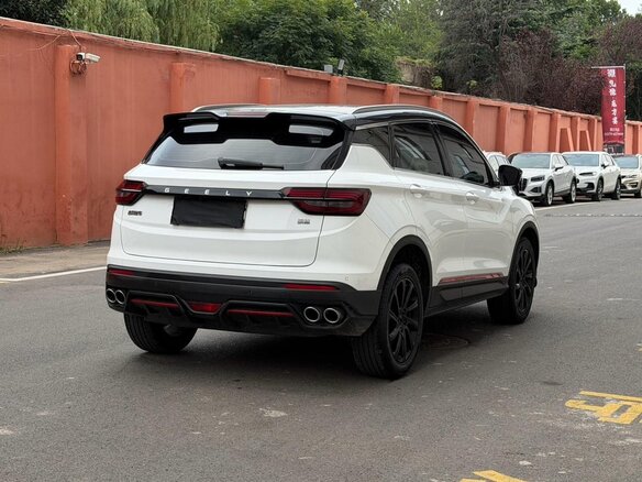 2021 Geely Binyue I Рестайлинг, белый, 1227000 рублей - вид 3