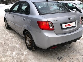 2011 Kia Rio II Рестайлинг, серый, 550000 рублей, вид 4
