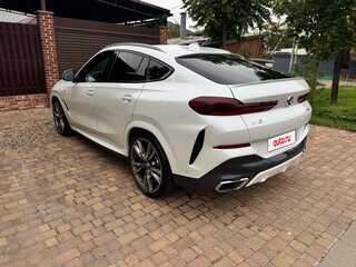2021 BMW X6 30d III (G06), белый, 7590000 рублей, вид 4