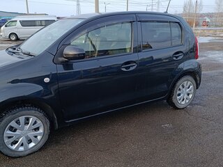 2014 Toyota Passo II (C30), чёрный, 700000 рублей, вид 3