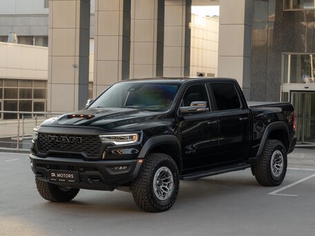 2025 Ram 1500 RHO V Рестайлинг, чёрный, 10300000 рублей, вид 3