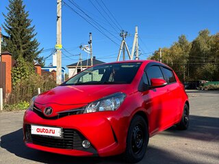 2014 Toyota Vitz III (XP130) Рестайлинг, красный, 720000 рублей, вид 1