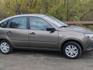 2019 Lada (ВАЗ) Granta I Рестайлинг, коричневый, 680000 рублей, вид 3