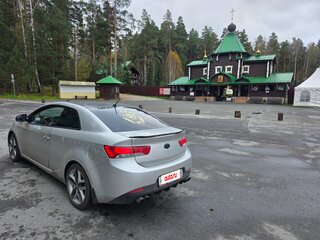 2012 Kia Cerato Koup II, серебристый, 1500000 рублей, вид 3