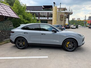 2019 Porsche Cayenne III, чёрный, 8300000 рублей, вид 5