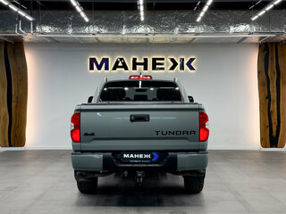 2021 Toyota Tundra CrewMax II Рестайлинг, серый, 6950000 рублей, вид 5