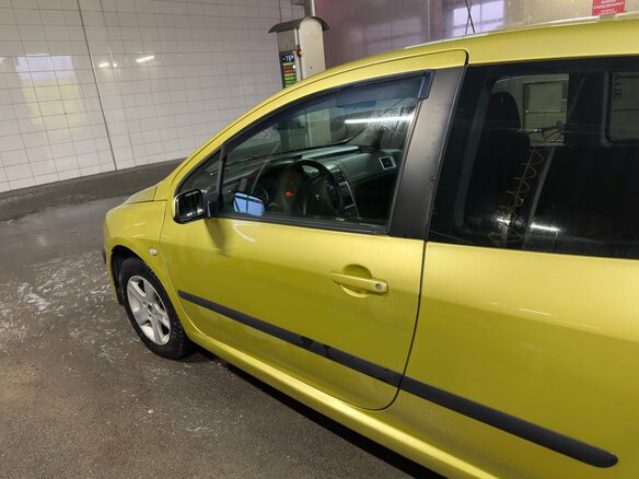 2004 Peugeot 307 I, жёлтый, 300000 рублей - вид 4