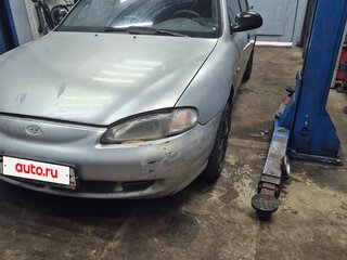 1997 Hyundai Lantra II, серебристый, 150000 рублей, вид 2