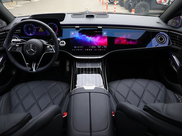 2026 Mercedes-Benz Maybach S-Класс 580 II (Z223) Рестайлинг, чёрный, 41900000 рублей - вид 1