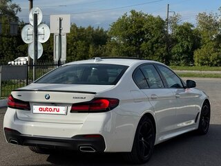 2020 BMW 5 серии 520d xDrive VII (G30/G31/G38) Рестайлинг, белый, 4800000 рублей, вид 4