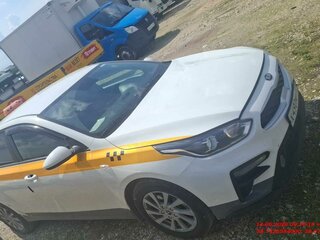 2021 Kia Cerato IV Рестайлинг, белый, 1450000 рублей, вид 3