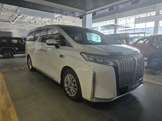 2024 Wey 80 Business Lounge 44.28 kWh, белый, 5600000 рублей, вид 3