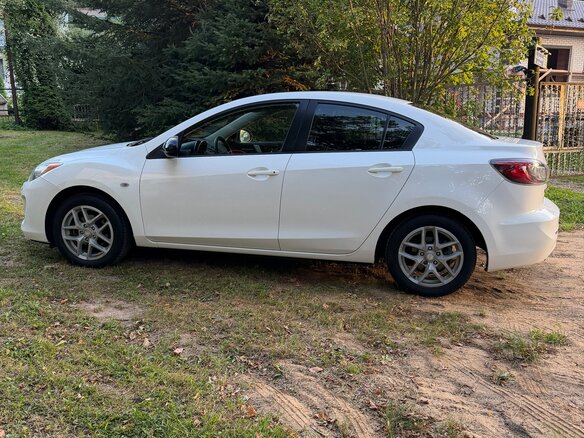 2013 Mazda 3 II (BL) Рестайлинг, белый - вид 5