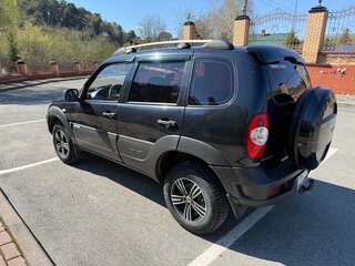 2012 Chevrolet Niva I Рестайлинг, чёрный, 395000 рублей, вид 5