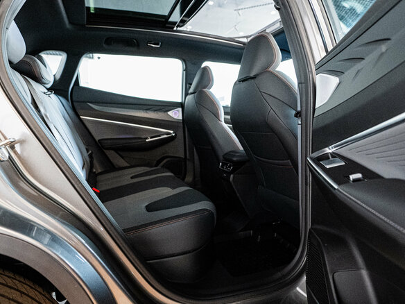 2026 Geely Cityray, серый, 3204990 рублей - вид 14