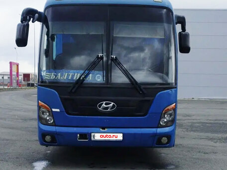 2011 Hyundai Universe, синий, 4000000 рублей, вид 2