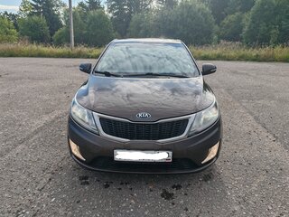 2015 Kia Rio 6-speed III, коричневый, 879000 рублей, вид 3
