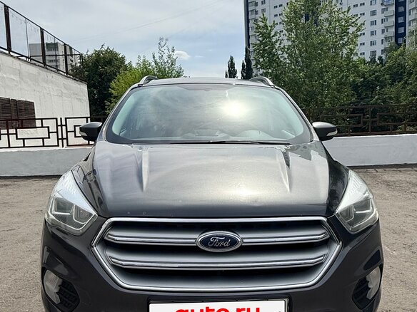 2017 Ford Kuga II Рестайлинг, серый, 1480000 рублей