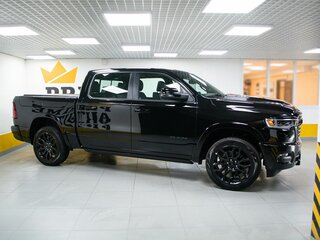 2026 Ram 1500 Crew Cab V Рестайлинг, чёрный, 10599000 рублей, вид 3