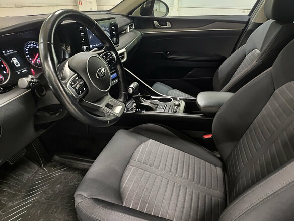 2020 Kia K5 III, серый, 2270000 рублей - вид 15