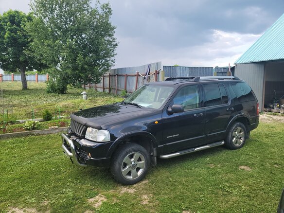 2005 Ford Explorer III, чёрный, 855000 рублей - вид 1