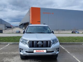 2019 Toyota Land Cruiser Prado 150 Series Рестайлинг 2, серебристый, 5590000 рублей, вид 1