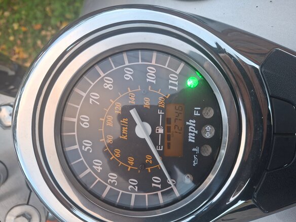 2007 Suzuki Boulevard C50, серебристый, 550000 рублей - вид 2