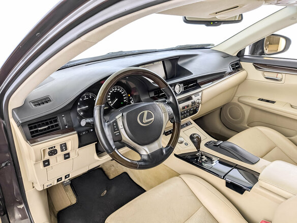 2014 Lexus ES 250 VI, коричневый, 2490000 рублей - вид 15