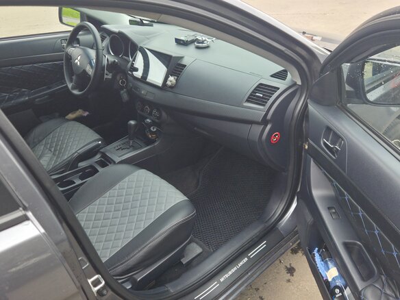 2007 Mitsubishi Lancer X, серый, 750000 рублей - вид 5