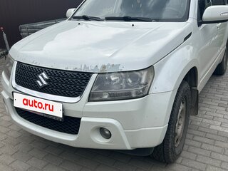 2010 Suzuki Grand Vitara II Рестайлинг, белый, 900000 рублей, вид 1