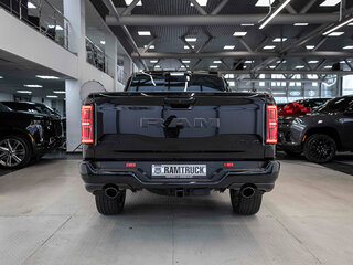 2024 Ram 1500 Crew Cab V Рестайлинг, чёрный, 8999999 рублей, вид 5
