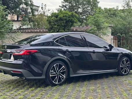 2026 Toyota Camry IX (XV80) China Market Рестайлинг, чёрный, 4410888 рублей, вид 4