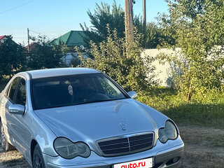 2001 Mercedes-Benz C-Класс 220 II (W203), серебристый, 800000 рублей, вид 1