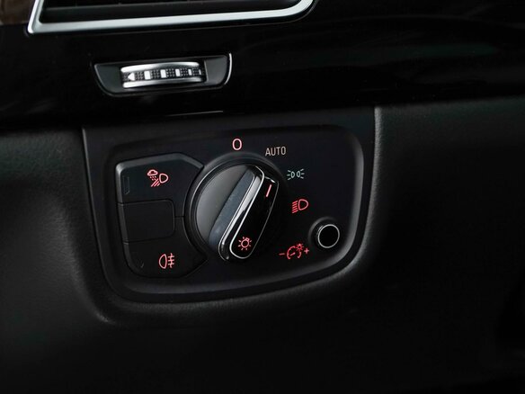 2014 Audi A8 III (D4) Рестайлинг, чёрный, 1869088 рублей - вид 17
