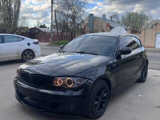 2011 BMW 1 серии 116i I (E81/E82/E87/E88) Рестайлинг, чёрный, 670000 рублей, вид 1