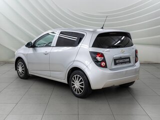 2013 Chevrolet Aveo II, серебристый, 788000 рублей, вид 5