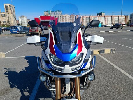 2020 Honda CRF 1100L Africa Twin, белый, 1710000 рублей, вид 2