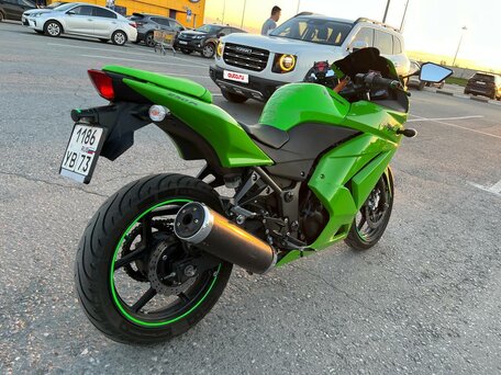 2010 Kawasaki Ninja 250R, зелёный, 270000 рублей, вид 4